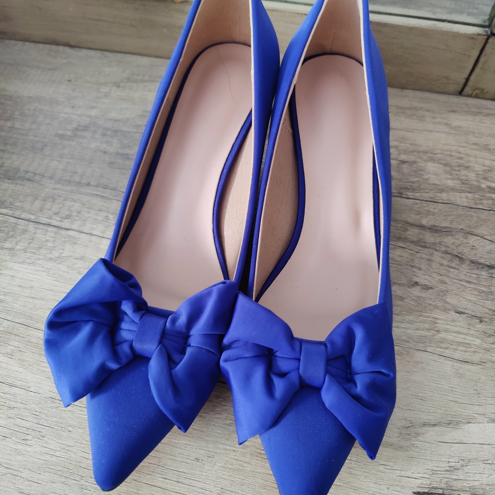 Elegant Blue Women's Shoes with Bow